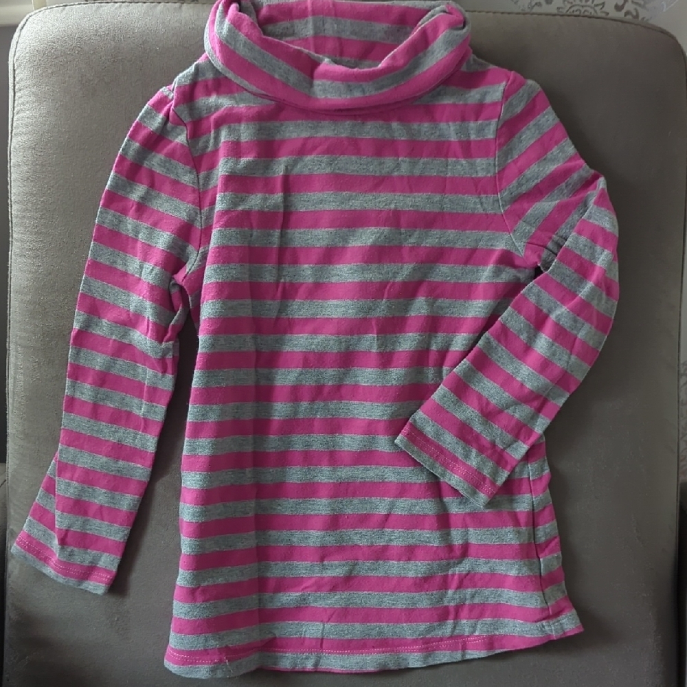 8/$20 BabyGap 4T Striped Pink and Gray Kids Turtleneck Top